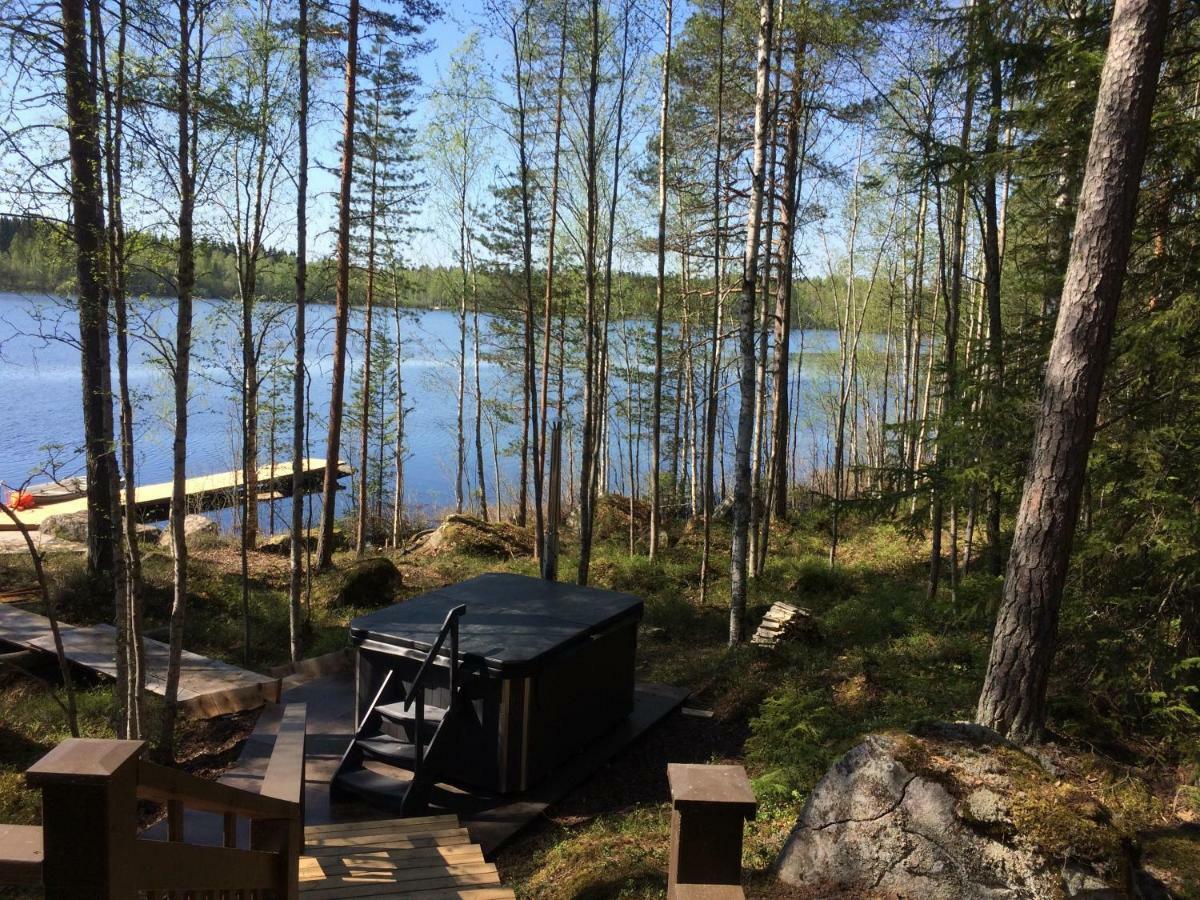 Hyvoelaen Moekit Villa Ahtari Exterior photo