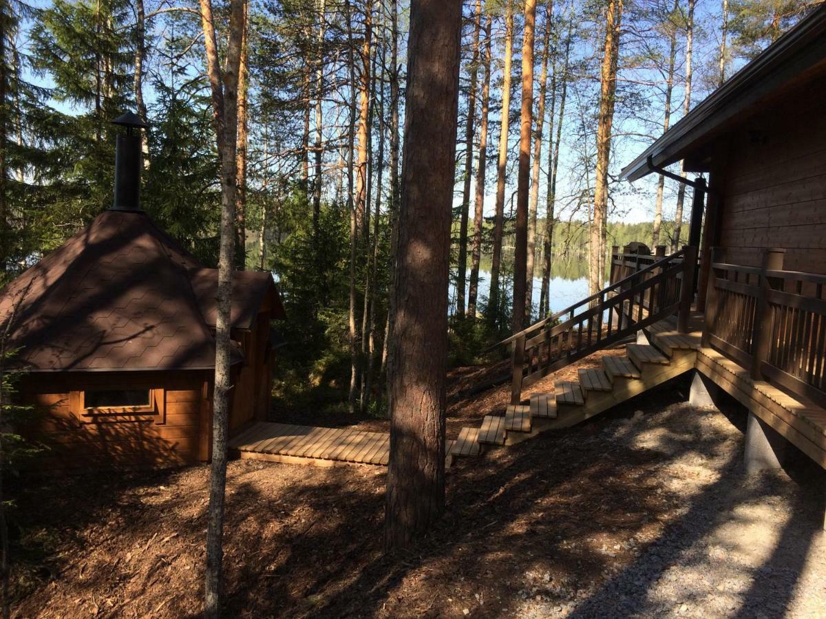 Hyvoelaen Moekit Villa Ahtari Exterior photo
